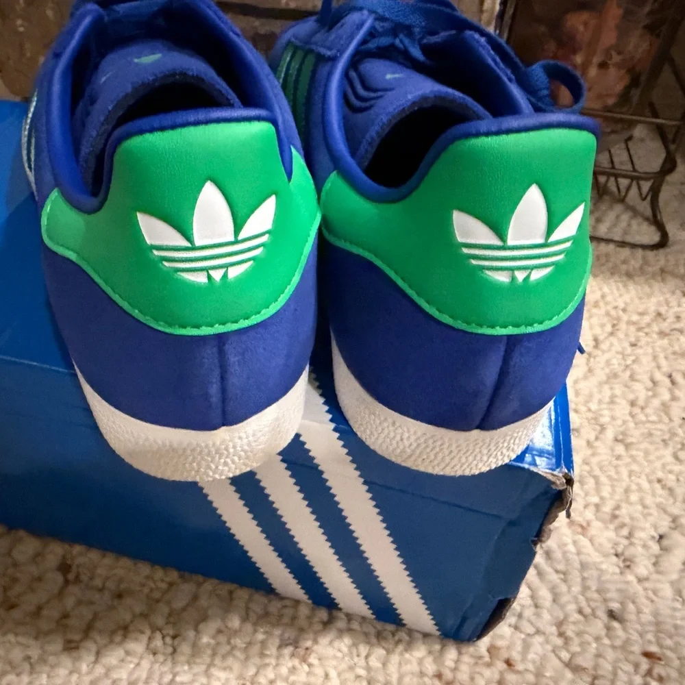 Adidas Gazelle Blue‎ and Green Originals Men’s Size 10 NEW